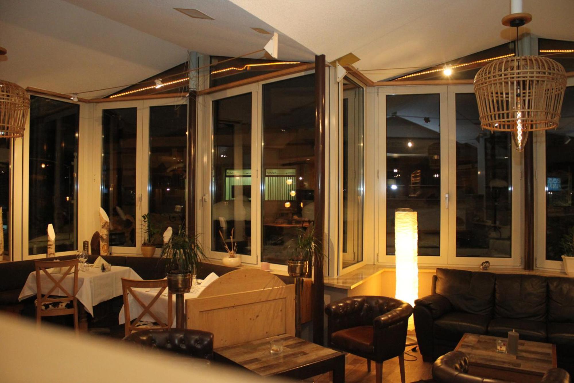 Grichting & Serviced Hotel 3*