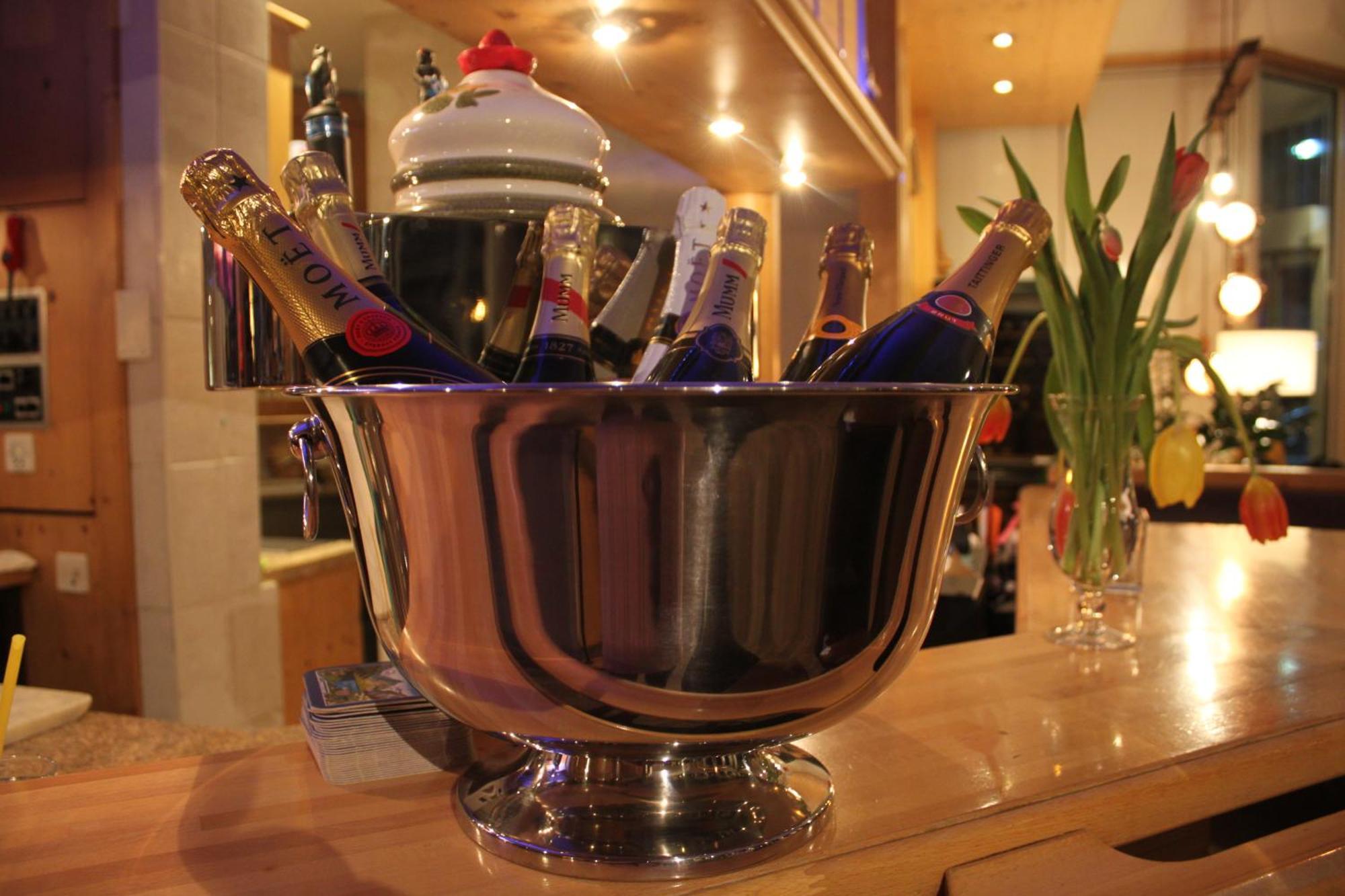 Hotel Grichting & Serviced Leukerbad