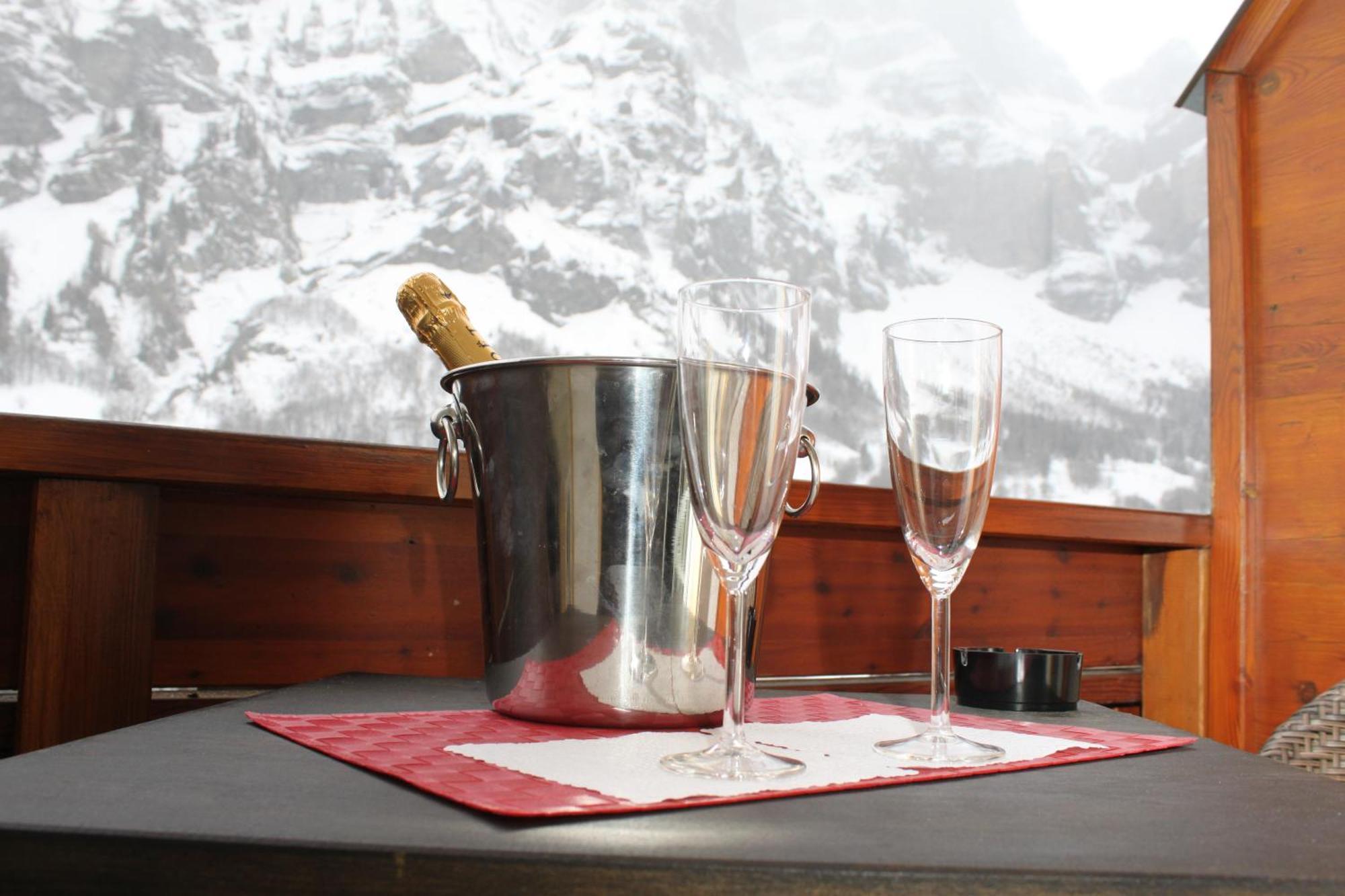 Hotel Grichting & Serviced Leukerbad
